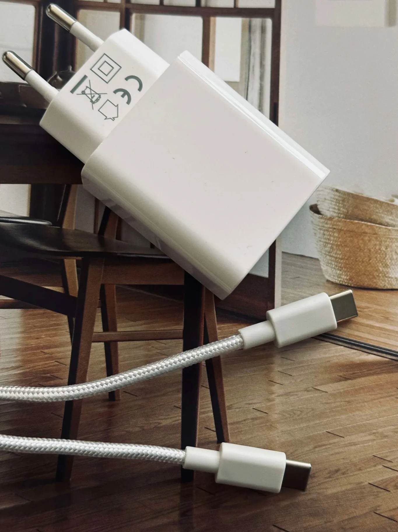 VIAMAJA Lys Og Led|Led Genopladelige<Oplader USB C + 1 M Nylon cable: USB C to USB C