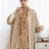 VIAMAJA Poncho<Poncho med pelskant - Beige