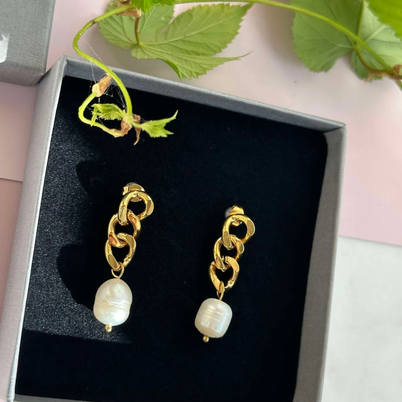 VIAMAJA Perleøreringe<Øreringe Elsa 18k forgyldt