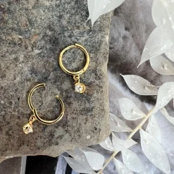 VIAMAJA Perleøreringe<Øreringe Ruby 18K forgyldt