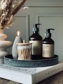 VIAMAJA Interiør|Fad / Bakker<Rund fad / bakke i beton look - Mellem