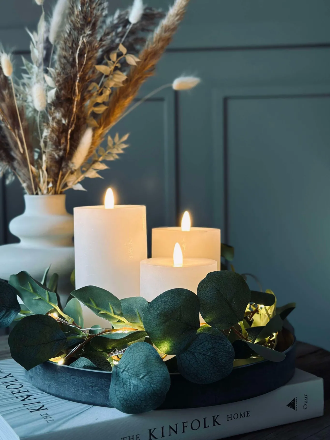 VIAMAJA Interiør|Fad / Bakker<Rund fad / bakke i beton look - Mellem