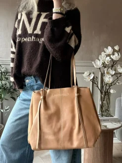 VIAMAJA Shoppere<Shopper i blød skindkvalitet - Sand