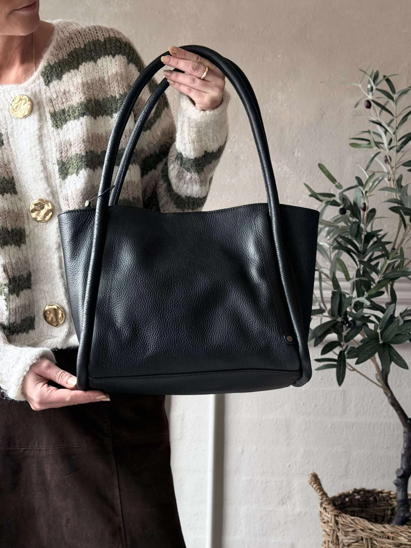 VIAMAJA Læder Tasker|Håndtasker<Skuldertaske black