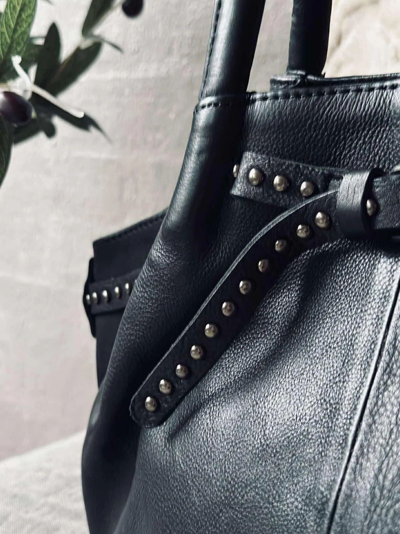VIAMAJA Skuldertasker|Shoppere<Skuldertaske med nitter - Black