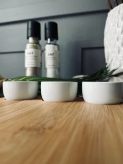 VIAMAJA Porcelæn Og Stentøj|Skåle Og Tallerkener<Sushi / tapas sæt m. Skåle og skærebræt