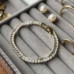 VIAMAJA Armbånd<Tennisarmbånd Thelma med zirkoner - guldbelagt