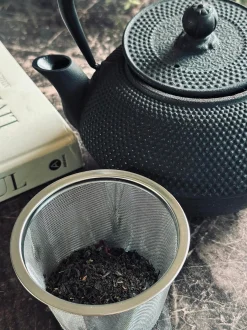 VIAMAJA Kander Og Karafler|Kaffe Og Te Tilbehør<Tepotte i støbejern - 1200ml.