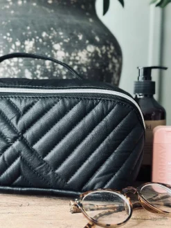 VIAMAJA Toilettasker<Toilettaske - Black leather