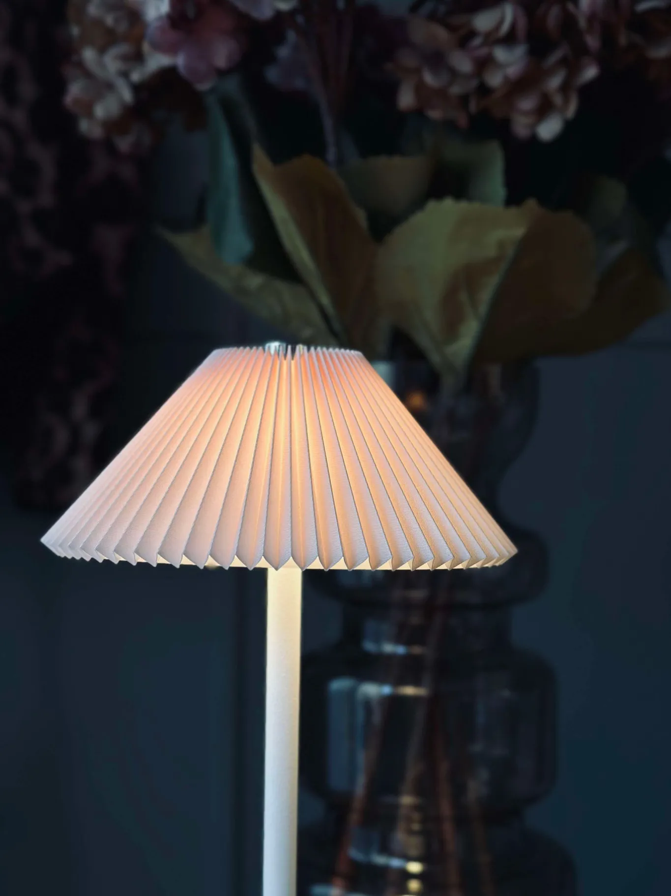 VIAMAJA Div. Kontor|Led Lamper<Touch Bordlampe Plissé - Rosa